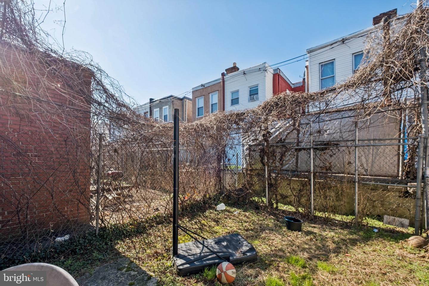 1379 Narragansett Street photo 4