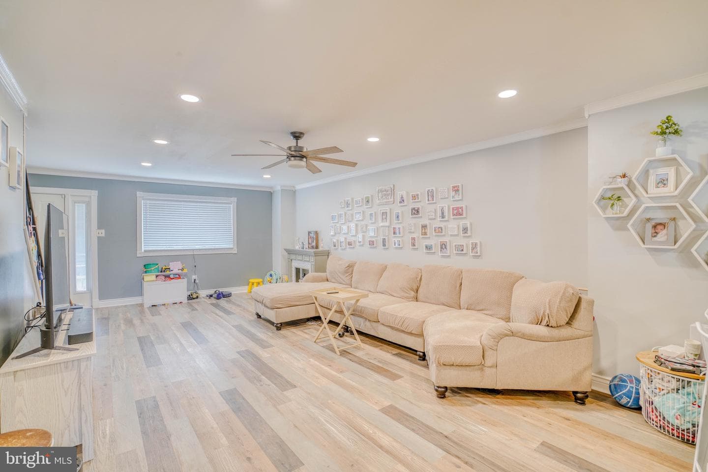 2531 Lefevre Street photo 3
