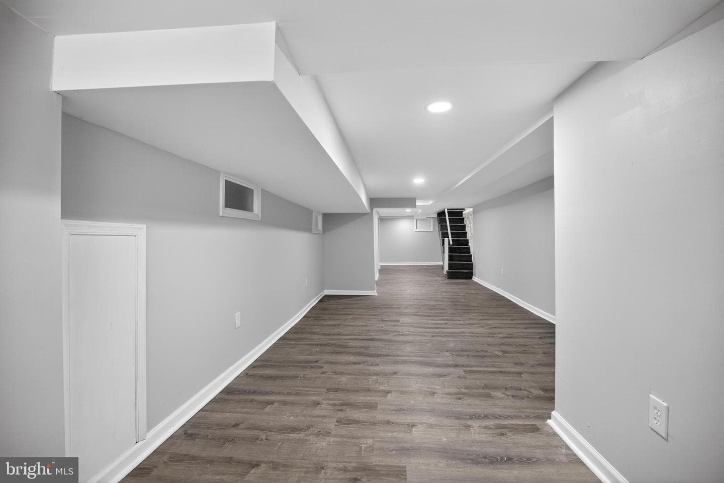 226 E Sydney Street photo 26
