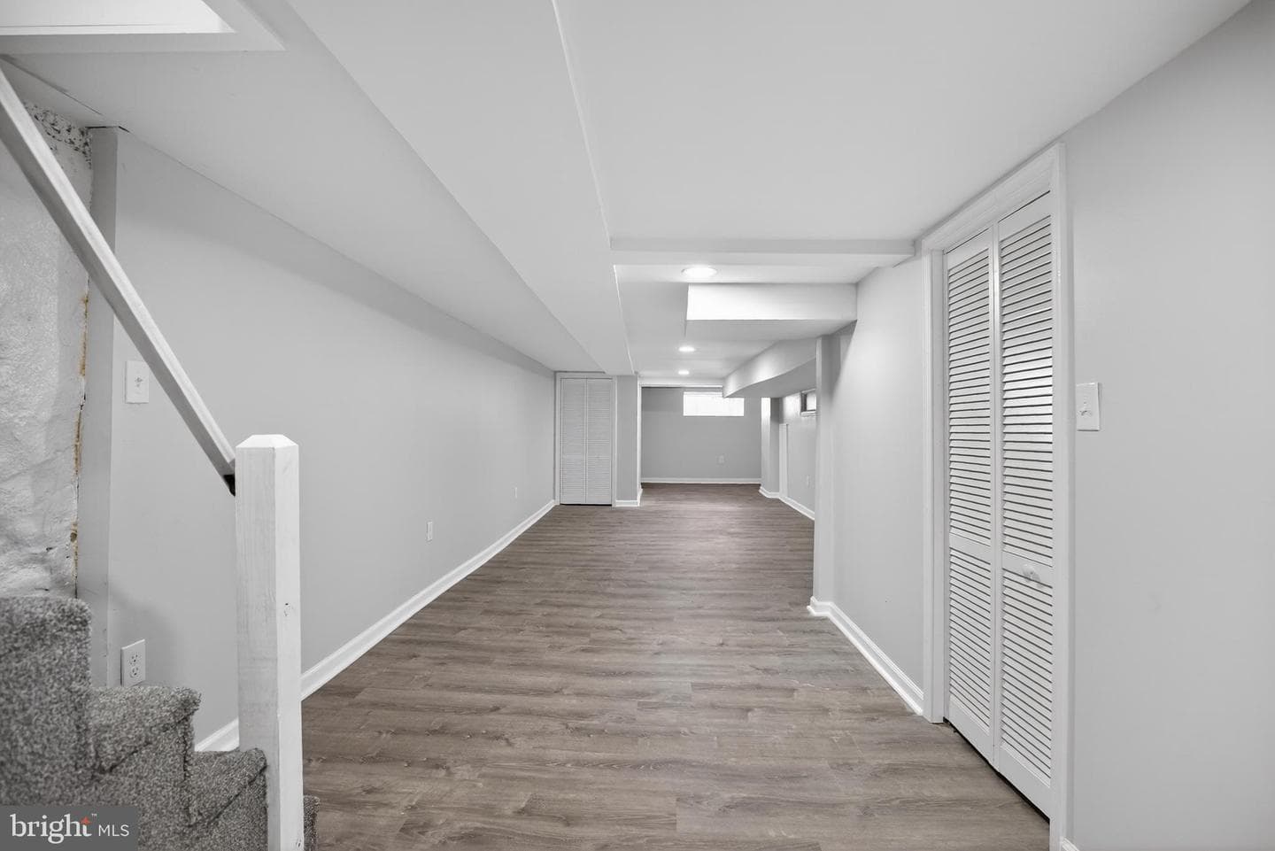 226 E Sydney Street photo 27