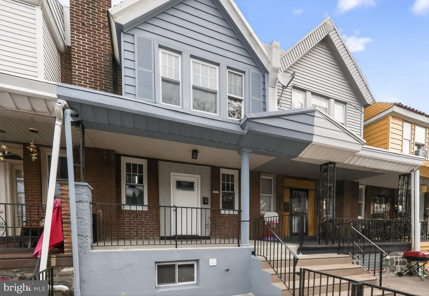 539 E Carver Street photo 2