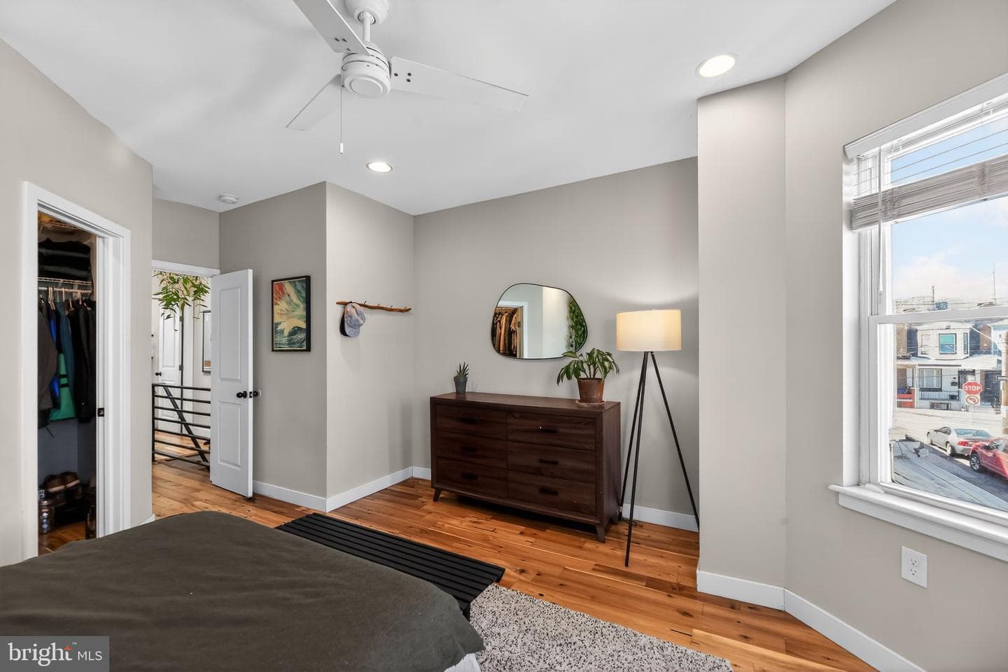 2938 Nicholas Street photo 23