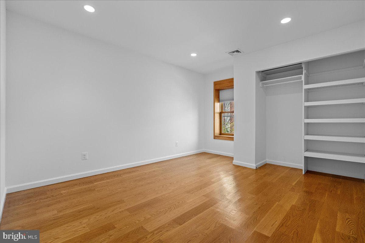 314 Fitzwater Street photo 37