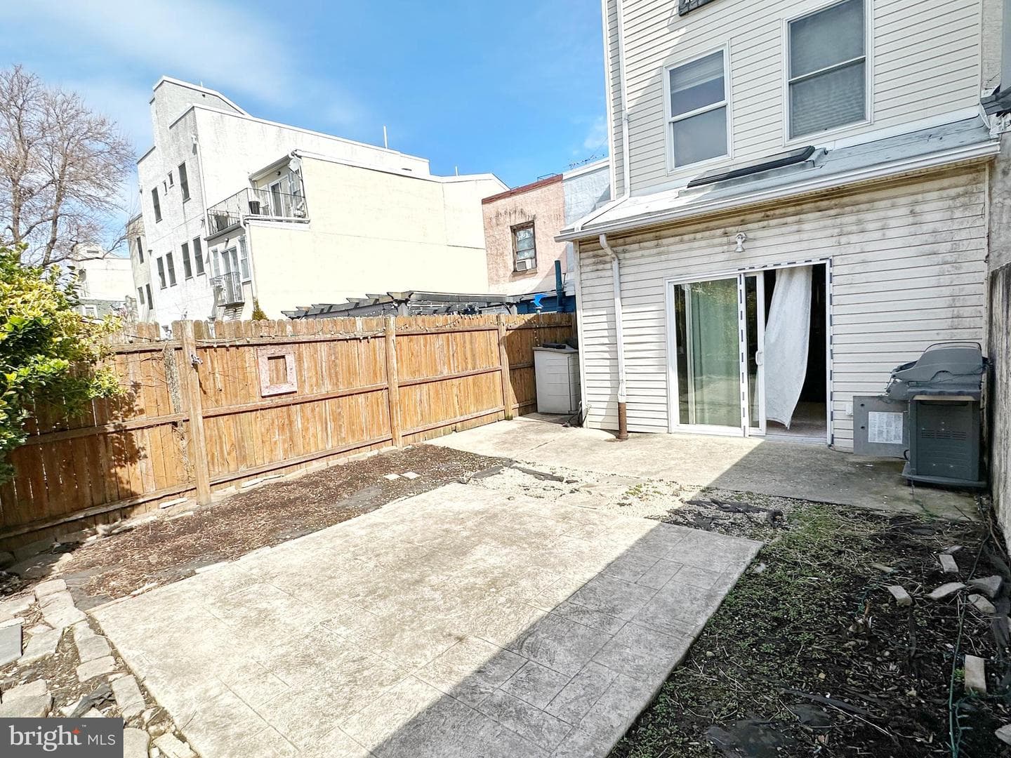 1108 E Oxford Street photo 22