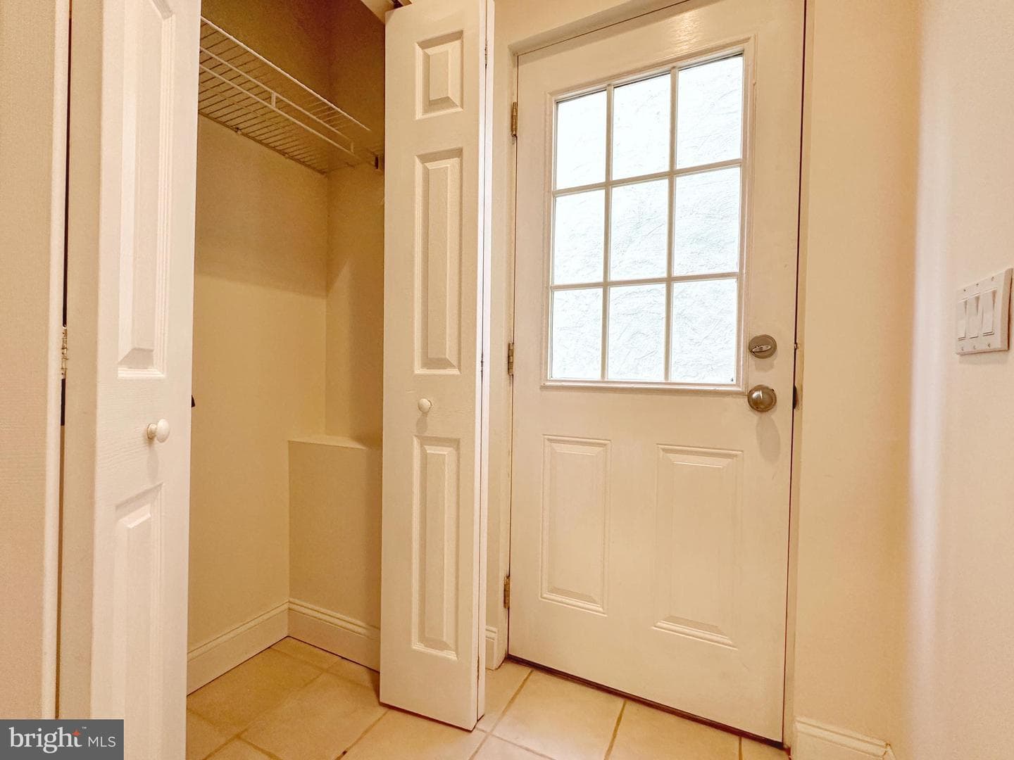 1108 E Oxford Street photo 32