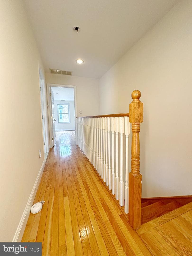 1108 E Oxford Street photo 88