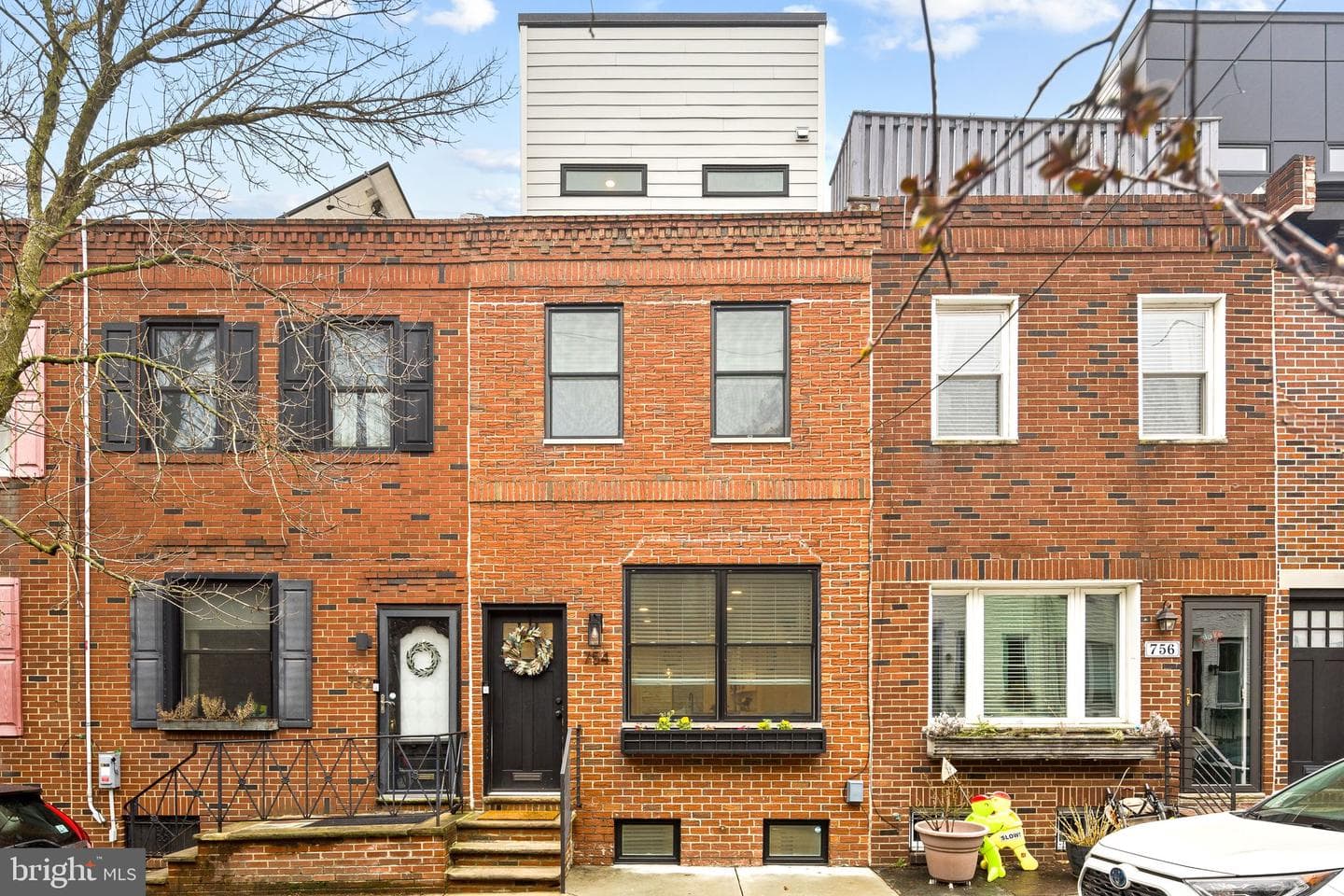 754 N Croskey Street photo 1