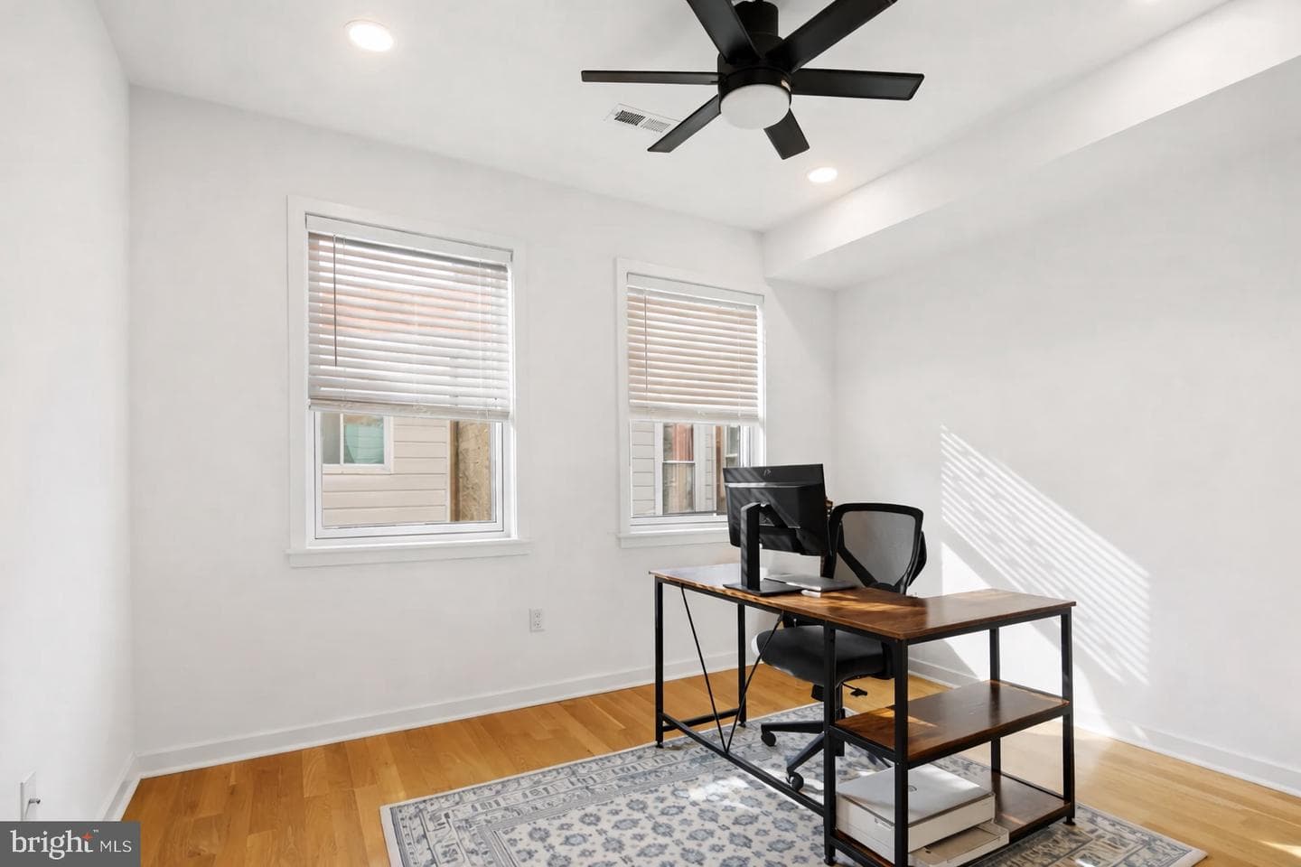 754 N Croskey Street photo 10