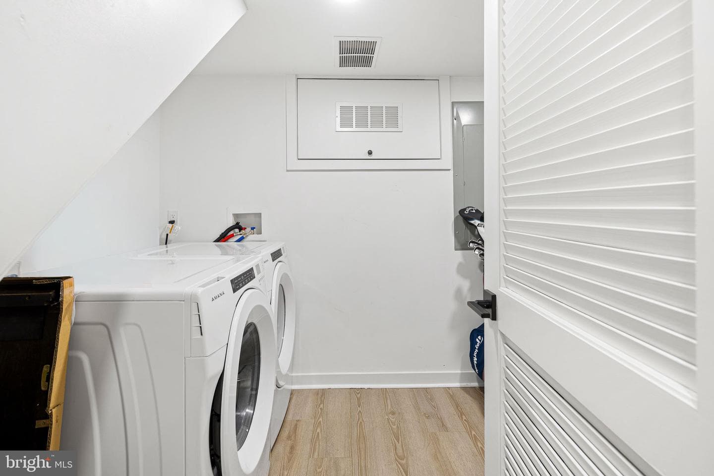 754 N Croskey Street photo 22