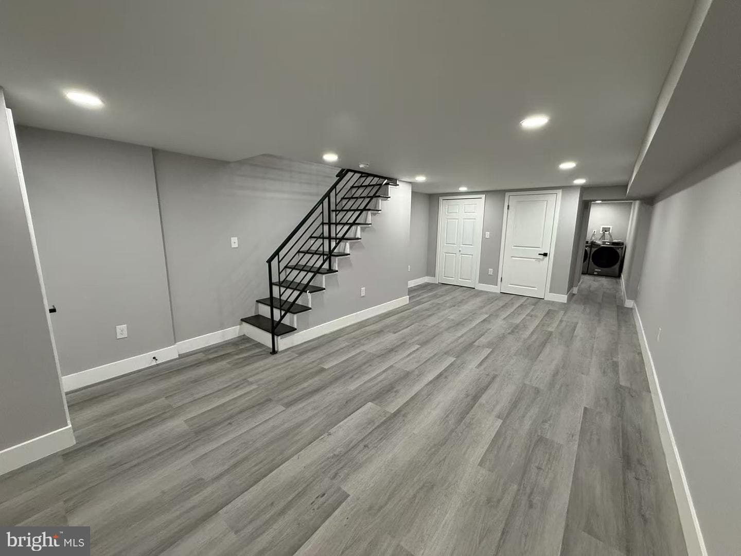 2705 S Sheridan Street photo 16