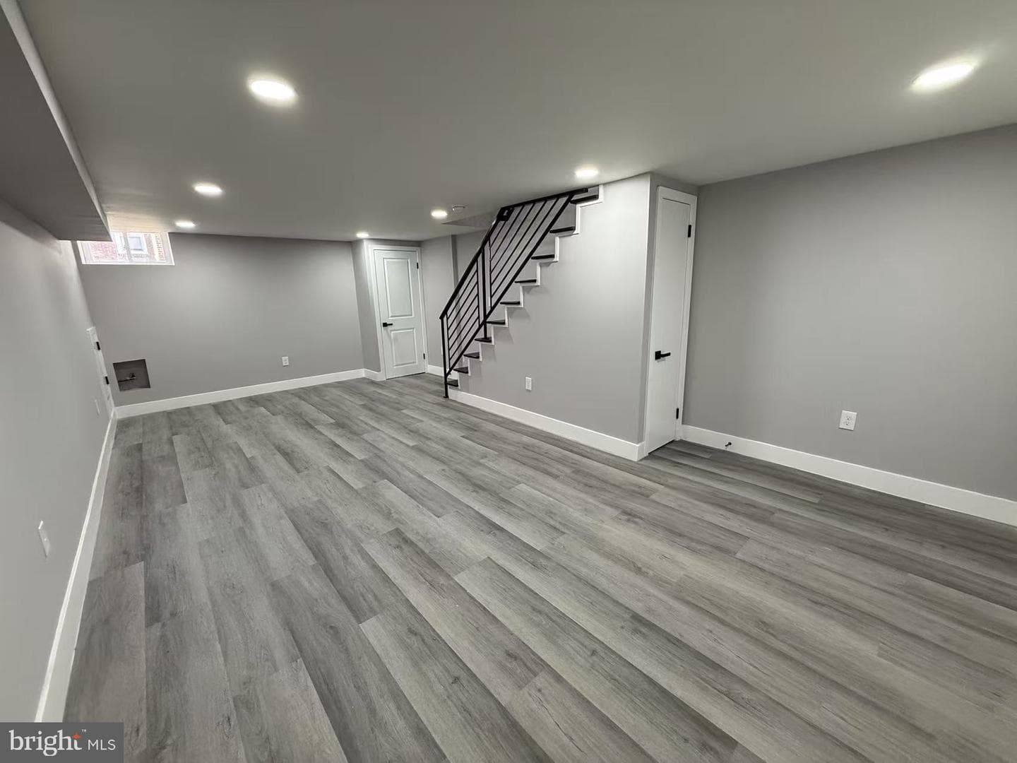 2705 S Sheridan Street photo 17