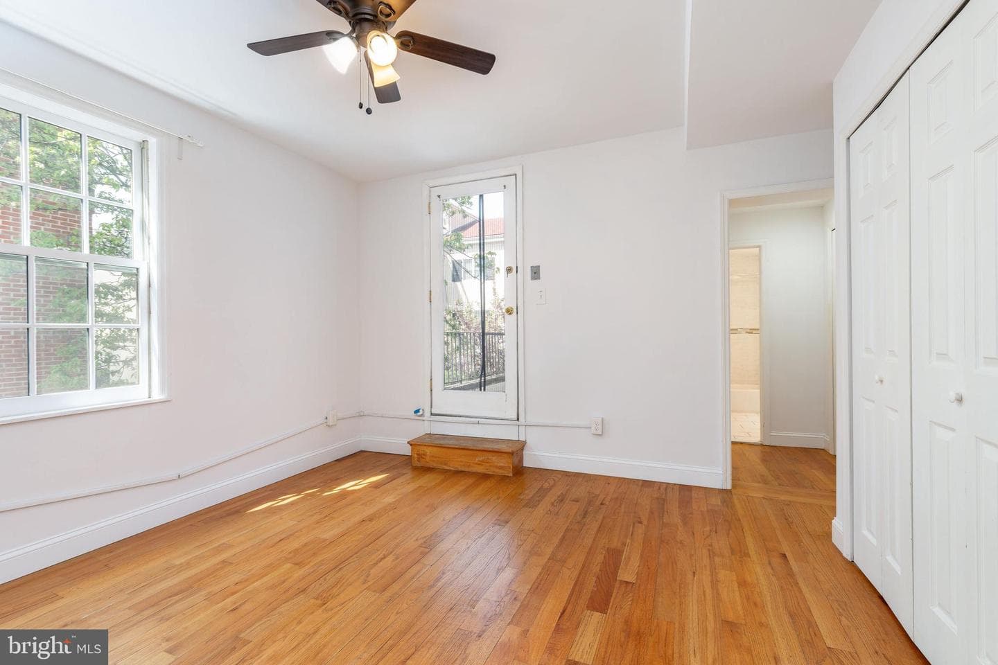 244 S 9th Street photo 12