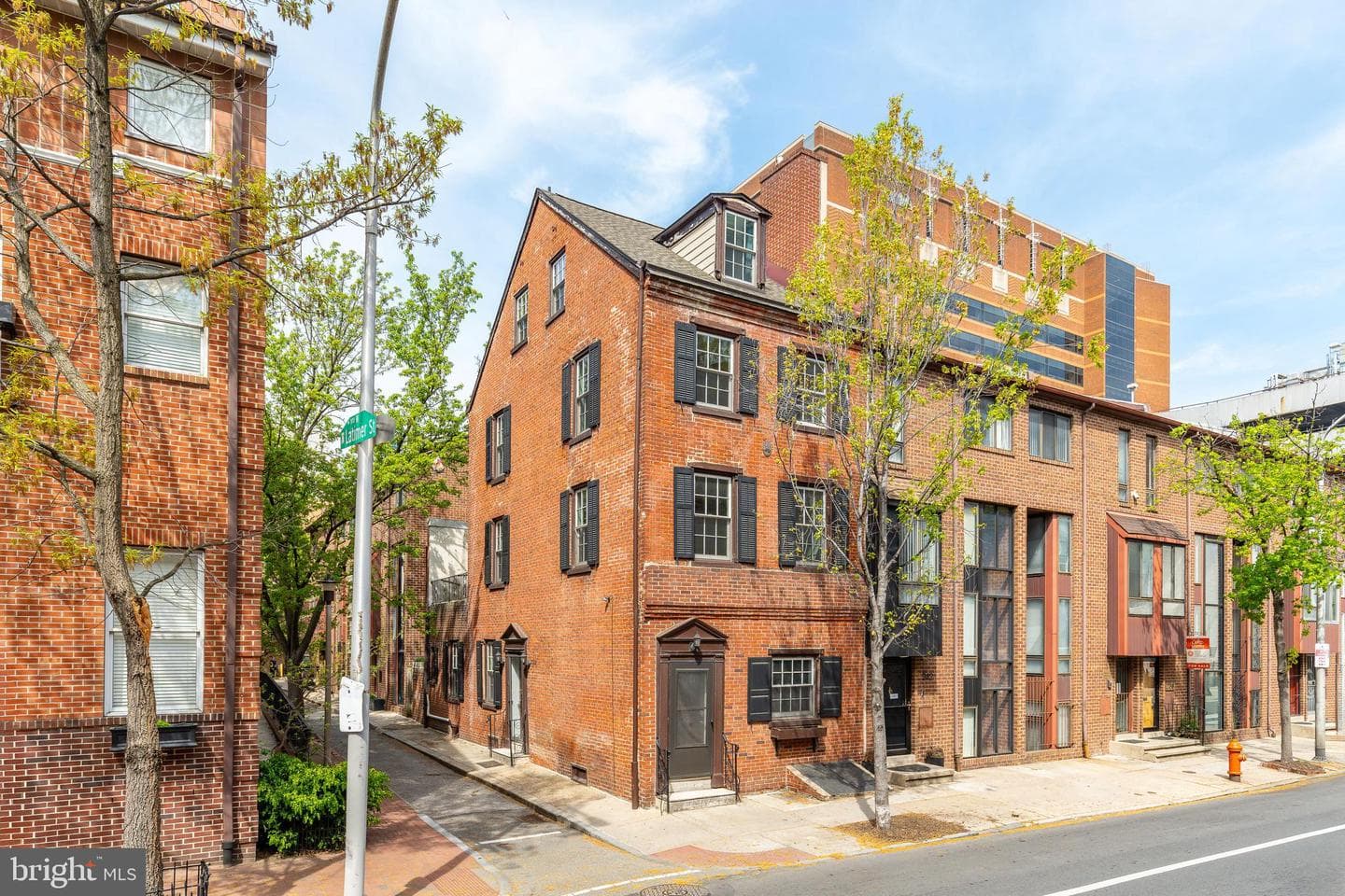 244 S 9th Street photo 2