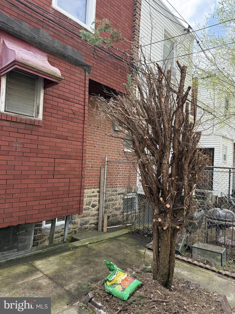 309 Rosemar Street photo 22