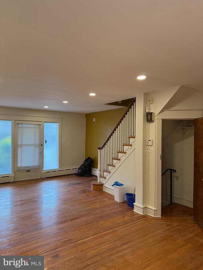 309 Rosemar Street photo 6