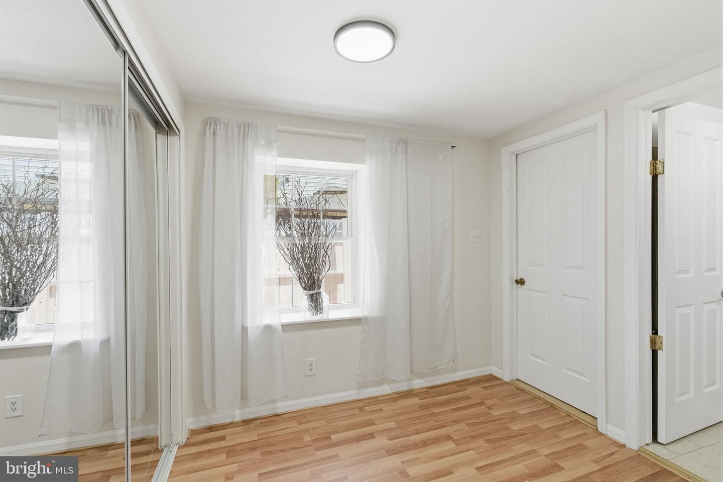 1111 Kent Lane photo 29