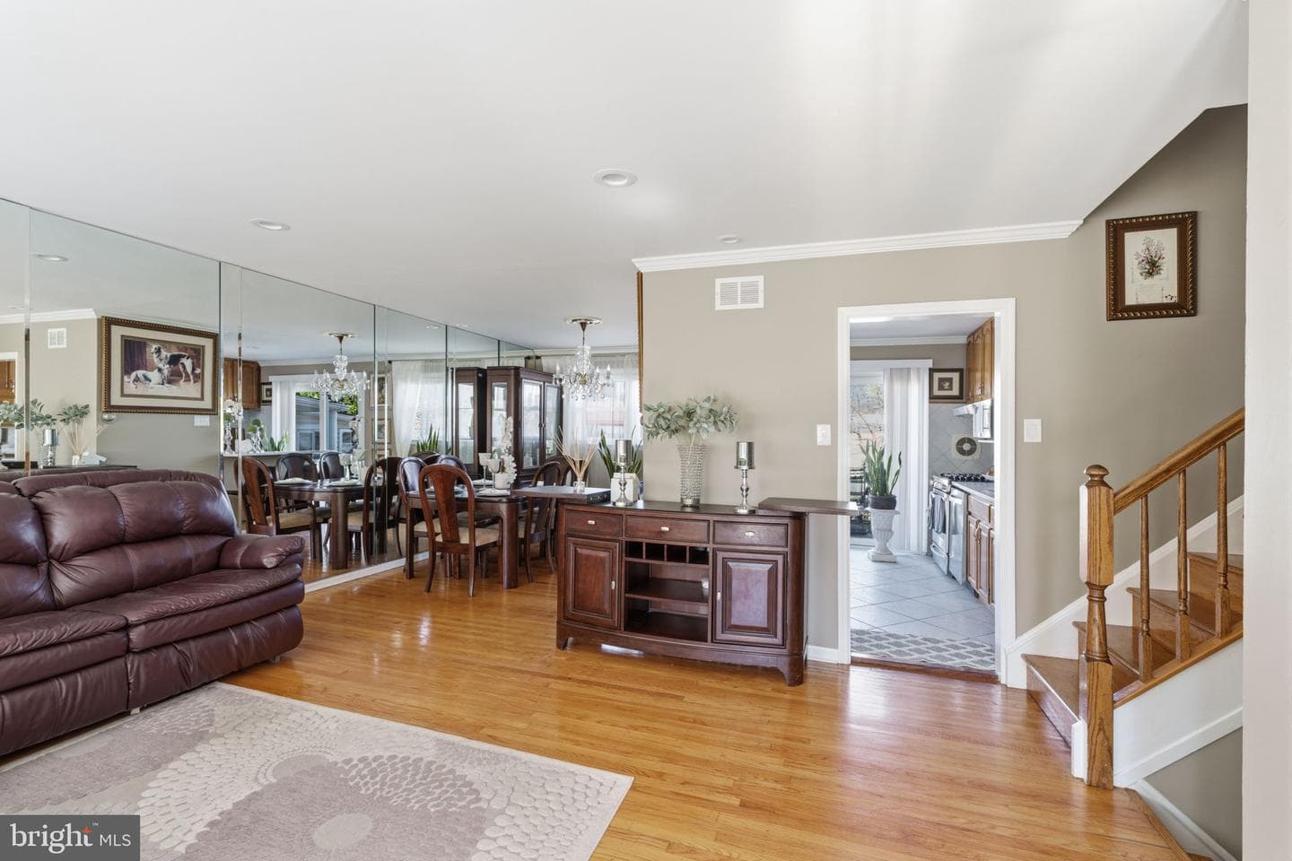 1111 Kent Lane photo 3