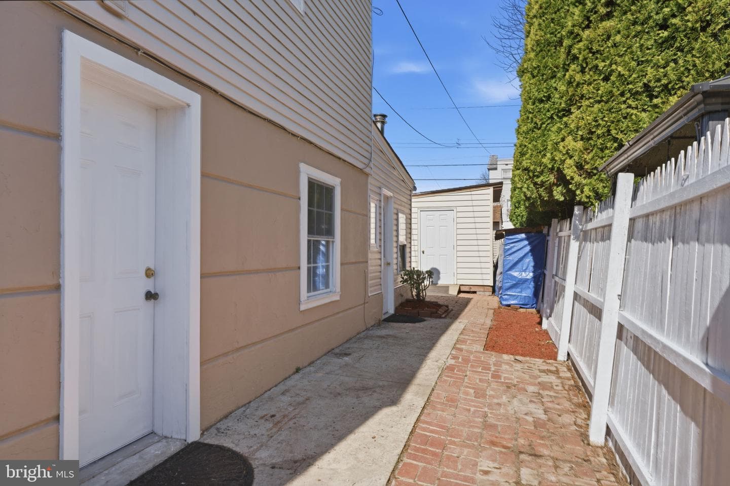 1111 Kent Lane photo 35