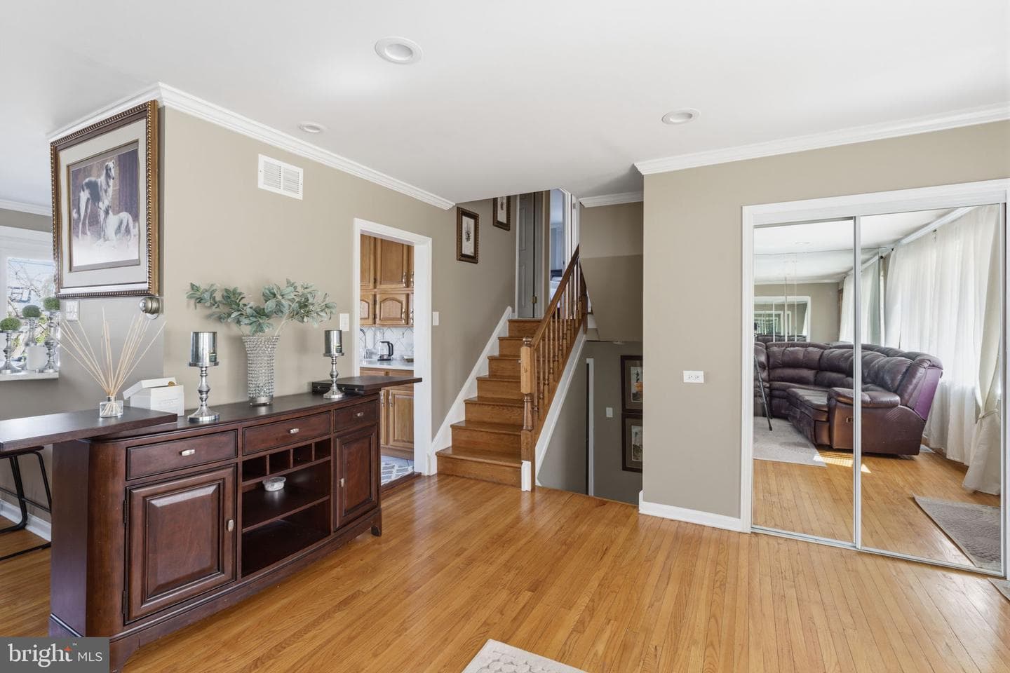 1111 Kent Lane photo 5