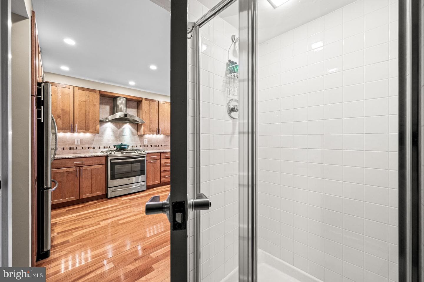 38 Saint James Court photo 16