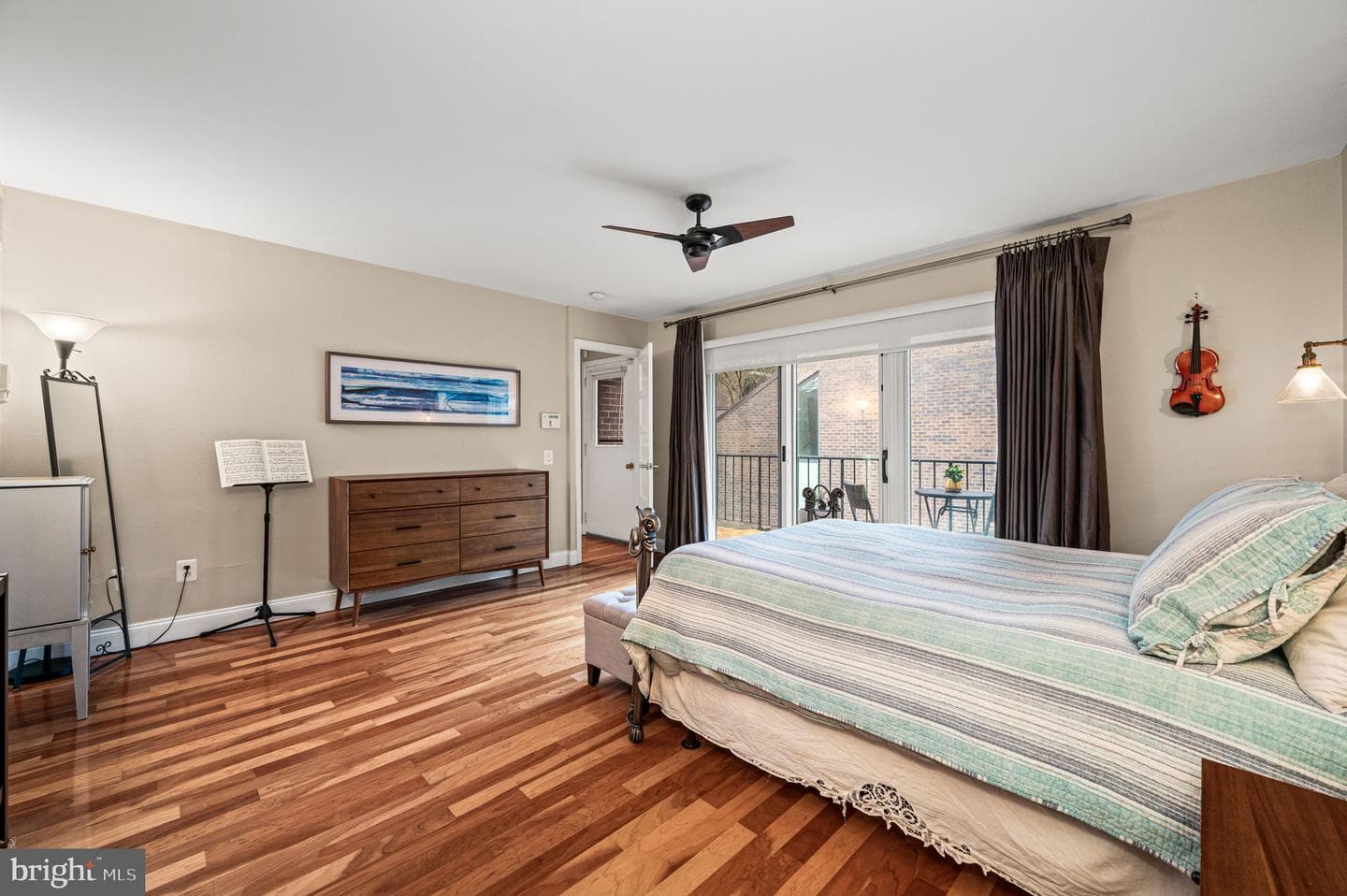 38 Saint James Court photo 25