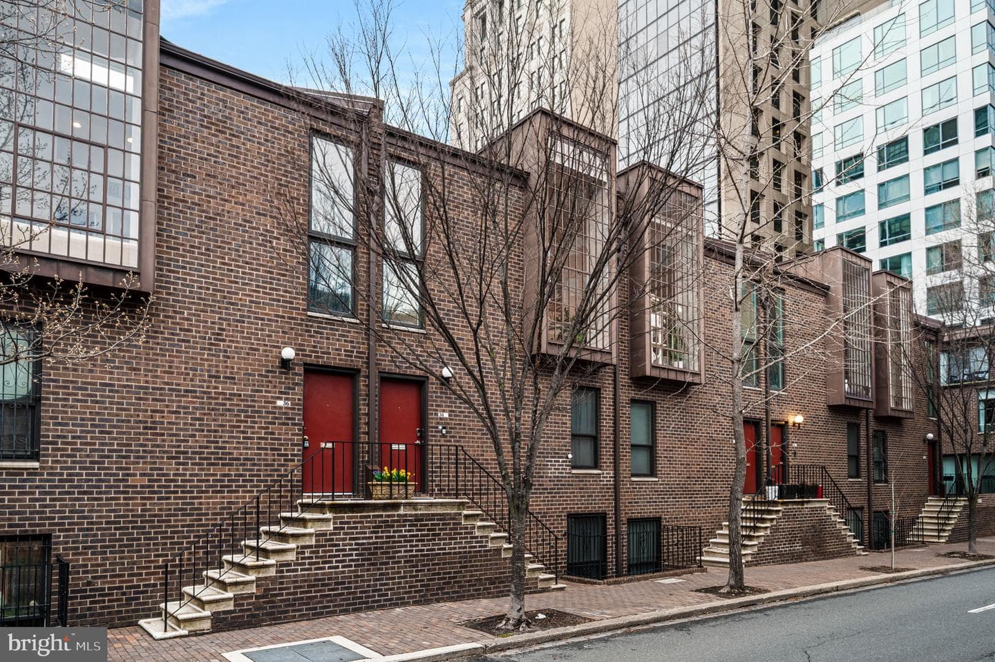 38 Saint James Court photo 35