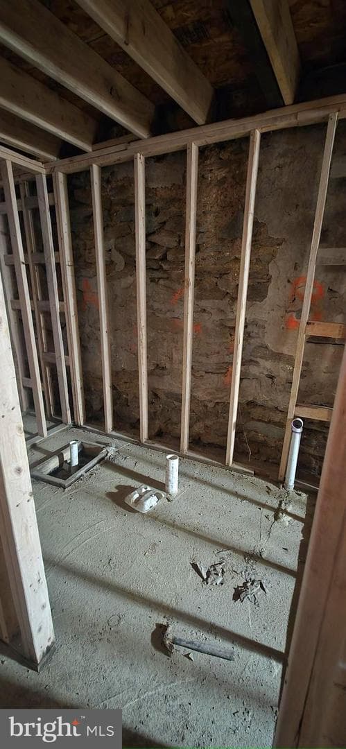 2047 Watkins Street photo 13