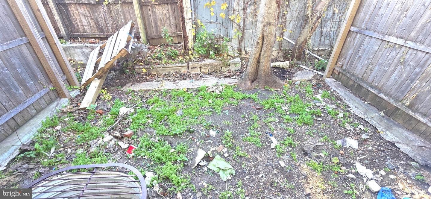 2047 Watkins Street photo 8