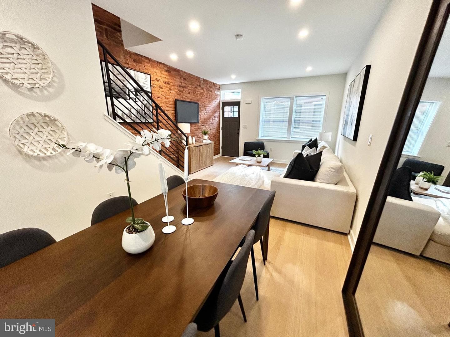 829 N Bucknell Street photo 4