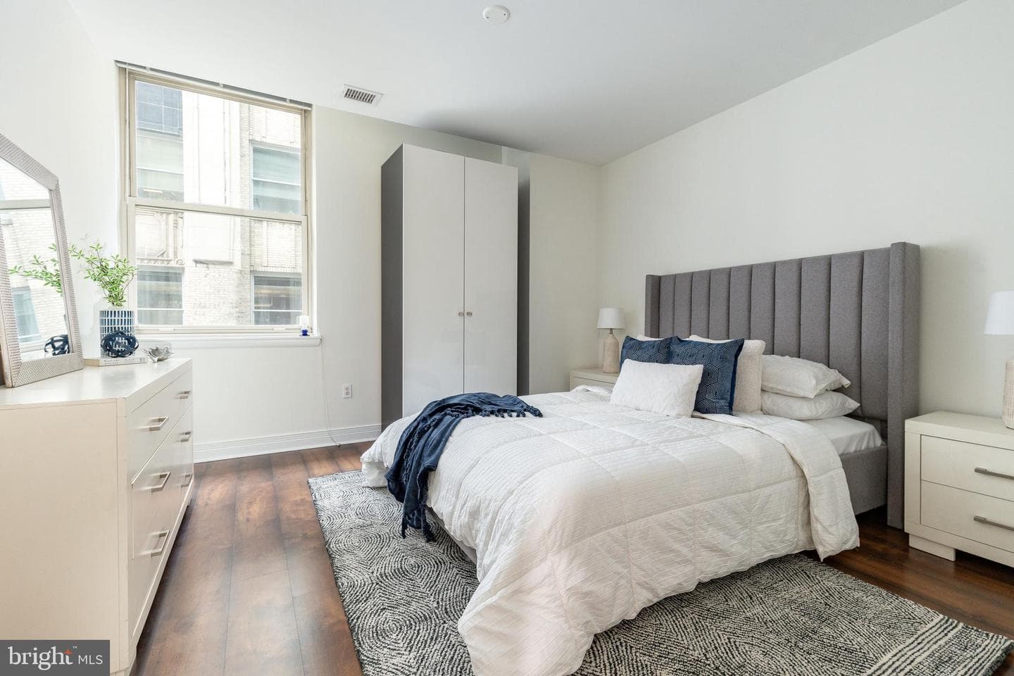 1600 Arch Street #1702 photo 10