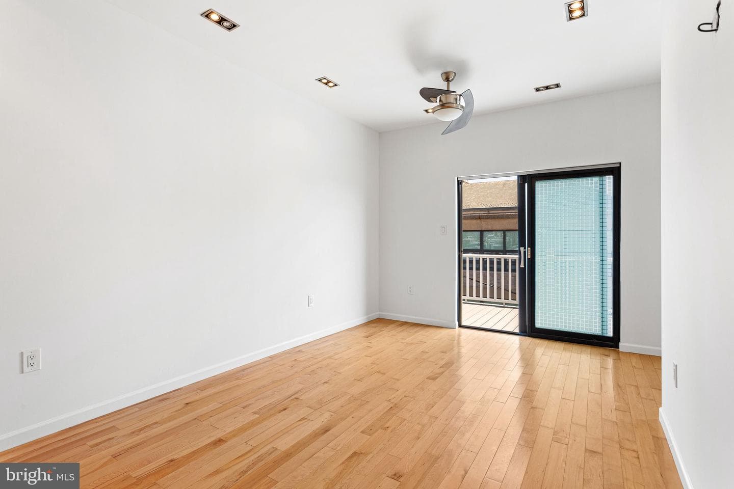 2416 S Bouvier Street photo 10