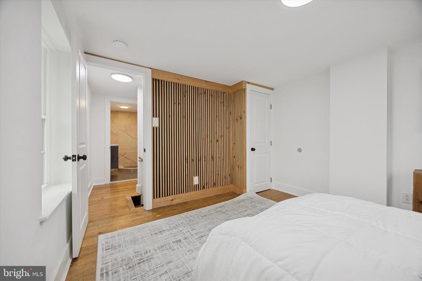 2047 N Randolph Street photo 13