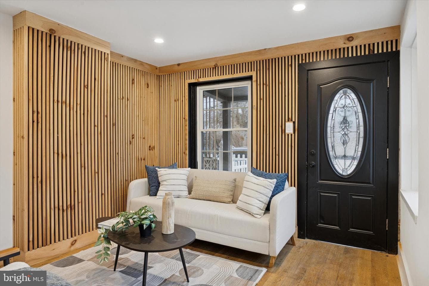 2047 N Randolph Street photo 3