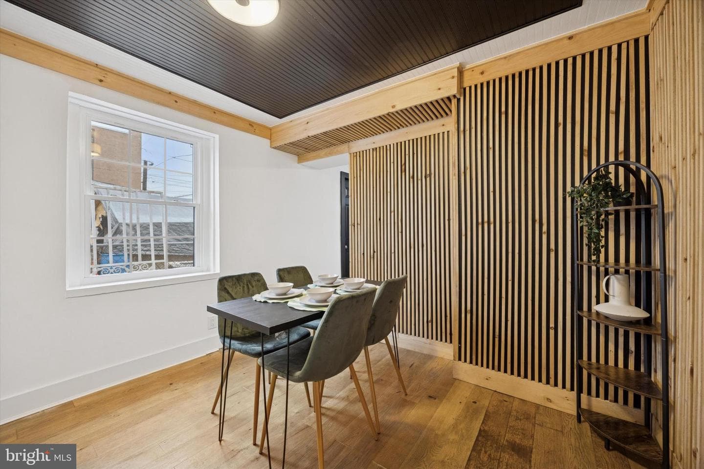 2047 N Randolph Street photo 5