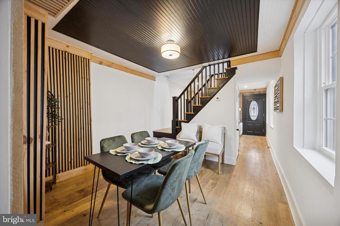 2047 N Randolph Street photo 6