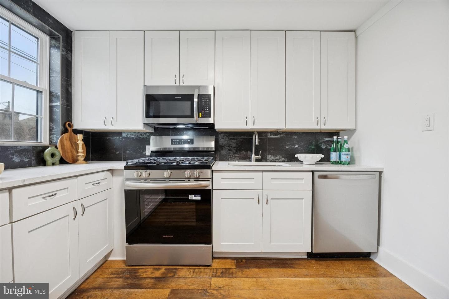2047 N Randolph Street photo 9