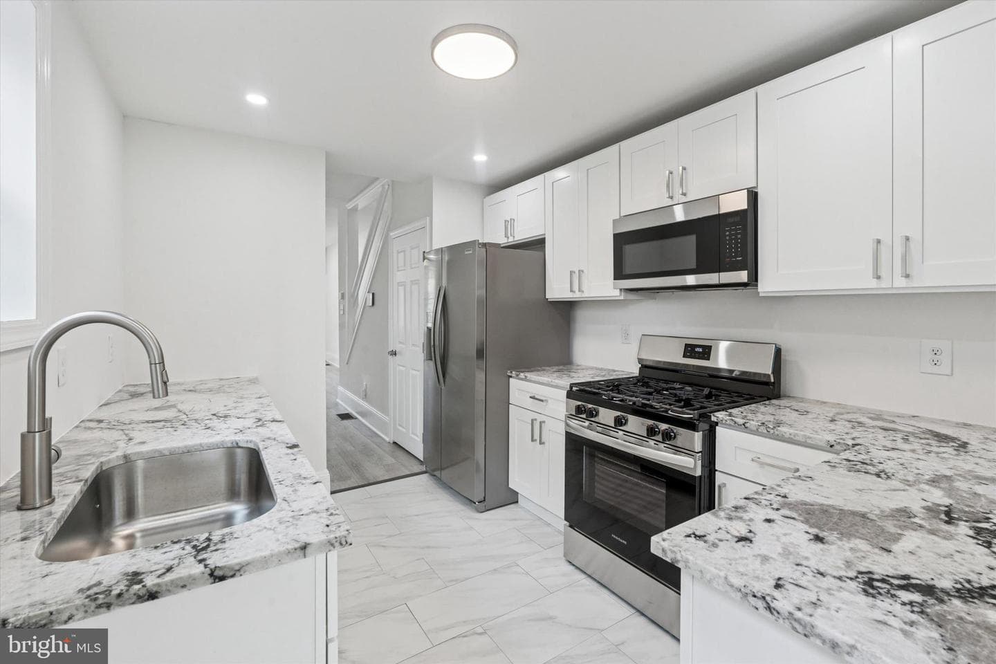 1541 N 9th Street photo 11