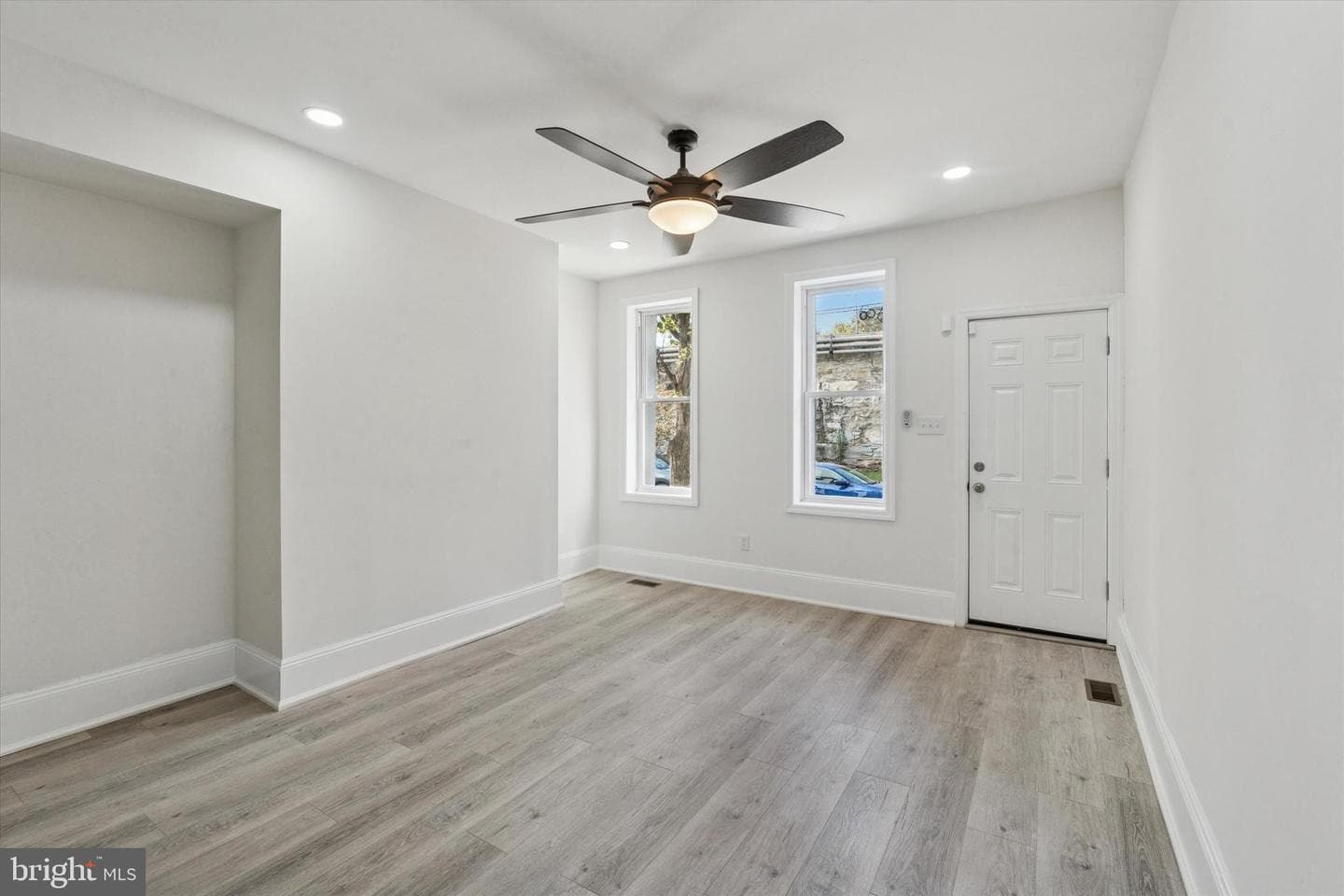 1541 N 9th Street photo 7