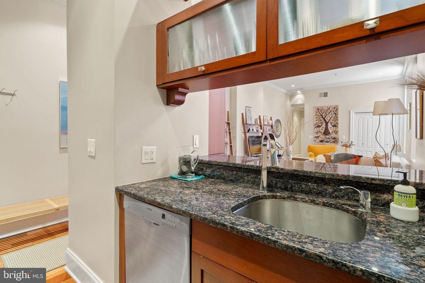 2049 Walnut Street #1r photo 5