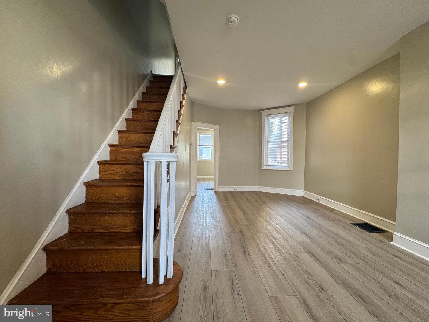 3181 Tulip Street photo 3