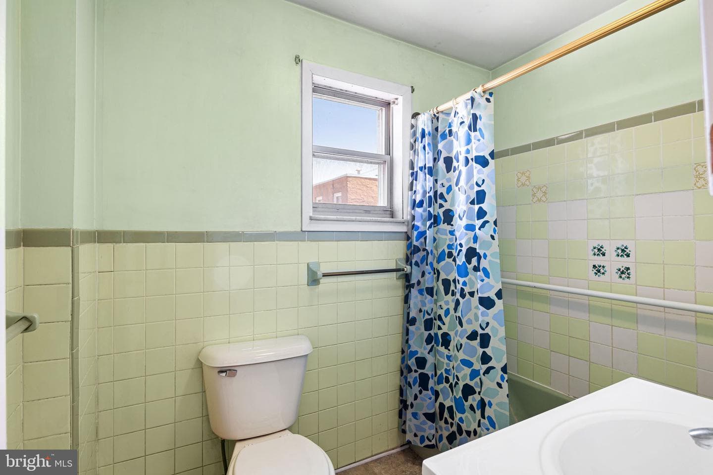 2647-49 E Somerset Street photo 14