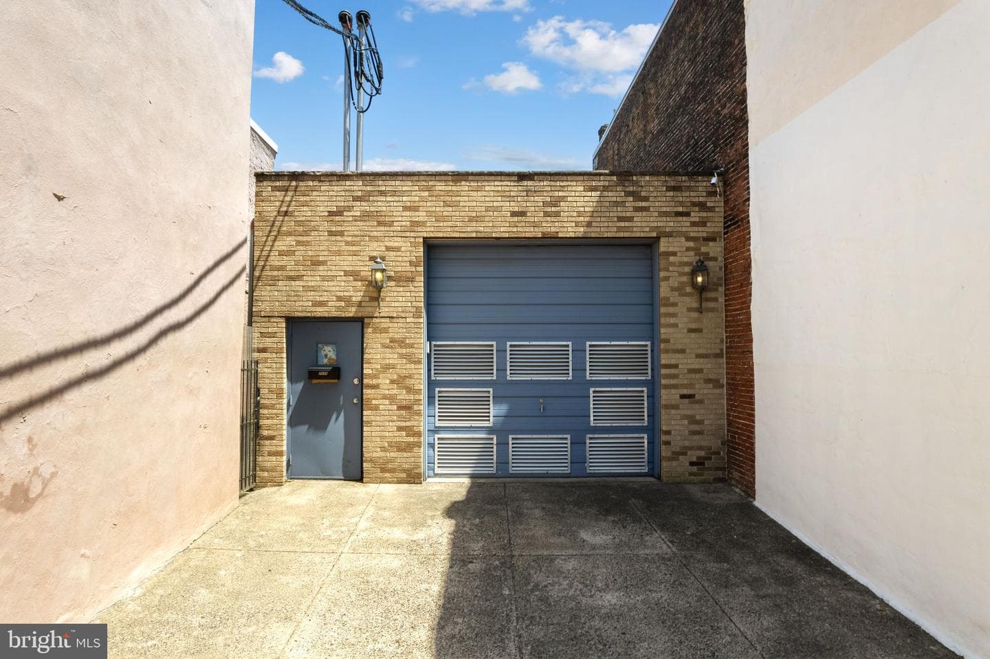 2647-49 E Somerset Street photo 19