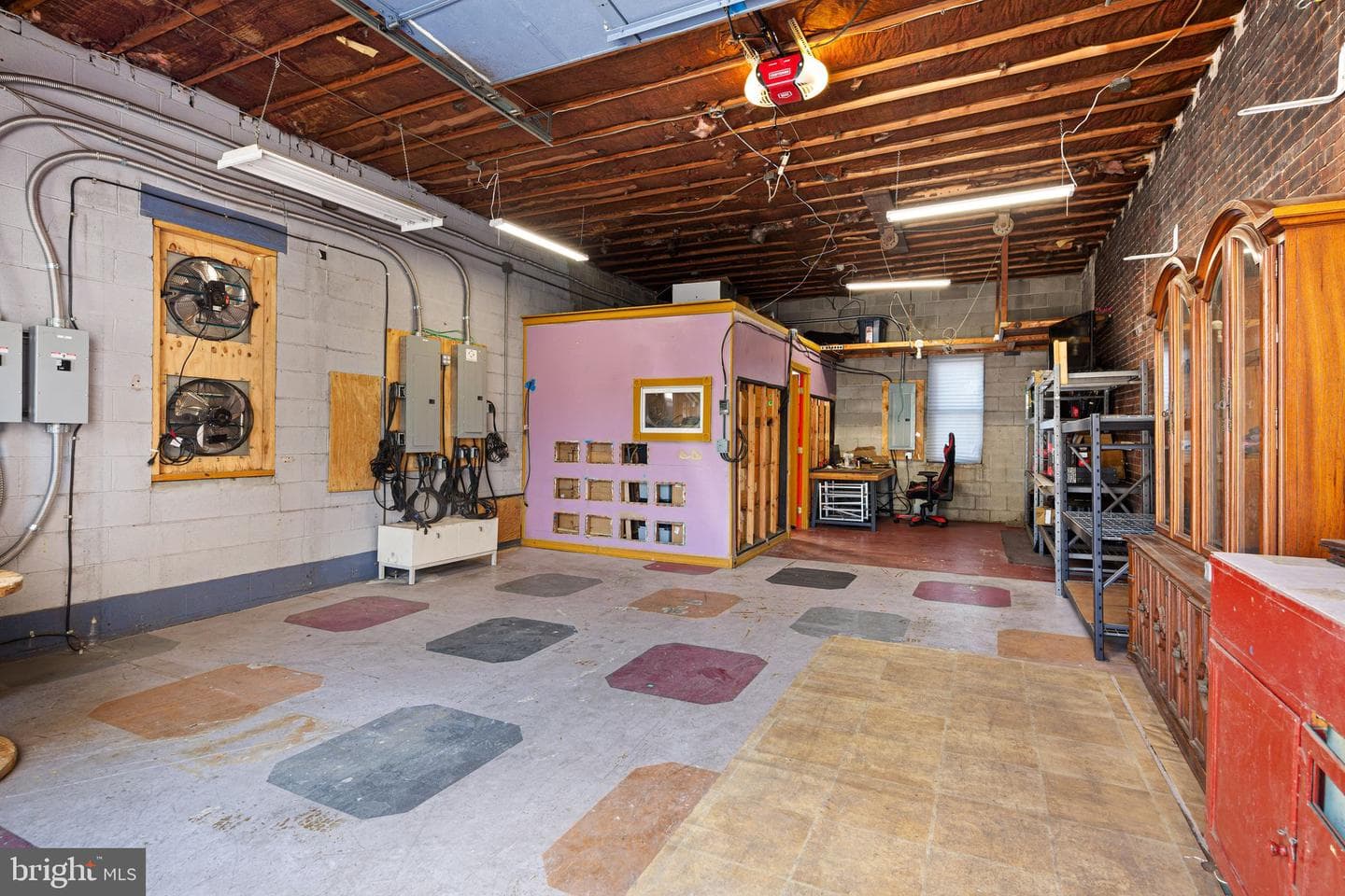 2647-49 E Somerset Street photo 21