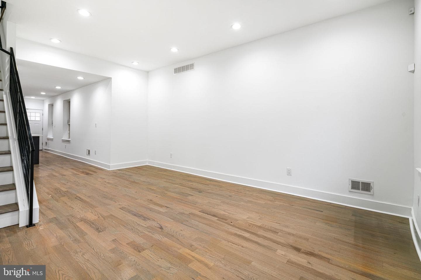 2532 W Montgomery Avenue, Philadelphia