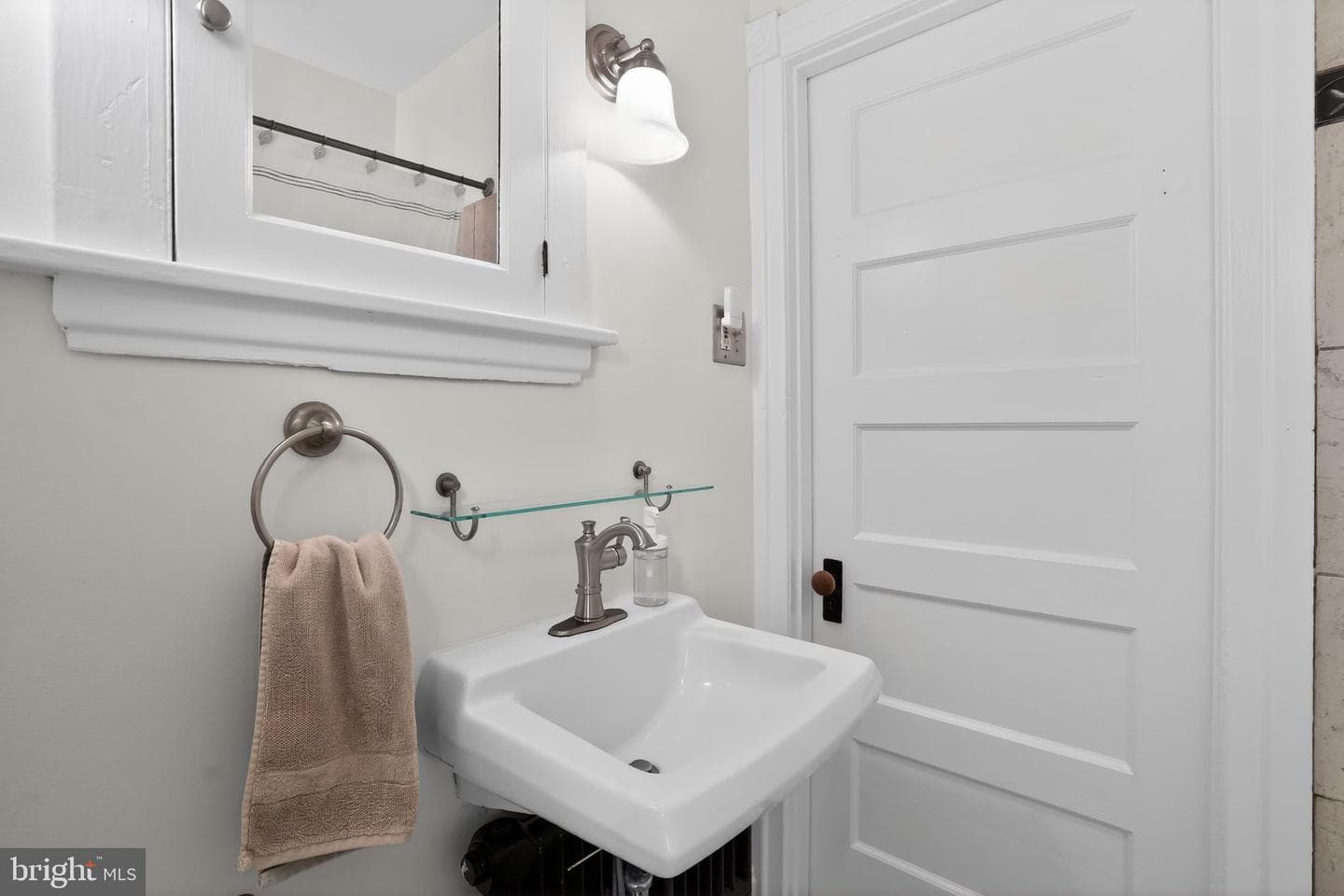 425 Hermitage Street photo 15