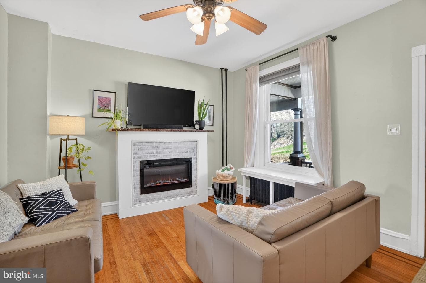 425 Hermitage Street photo 6