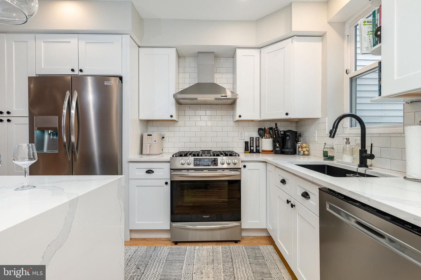 1805 Webster Street photo 9