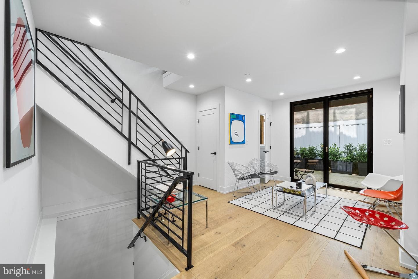 1322 Rodman Street photo 6