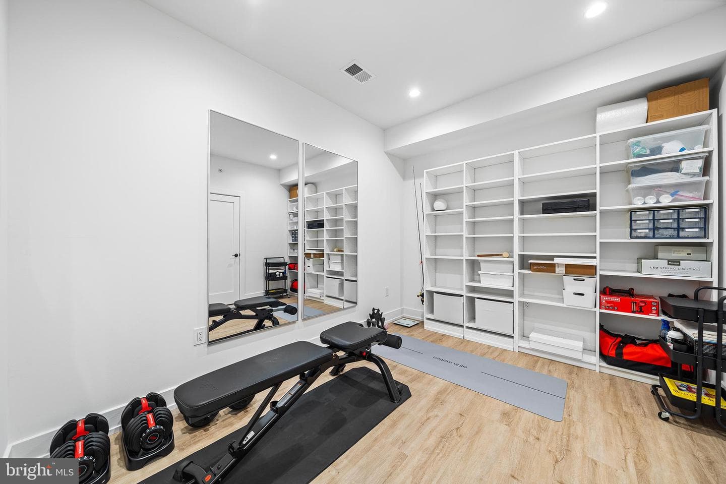 1322 Rodman Street photo 9
