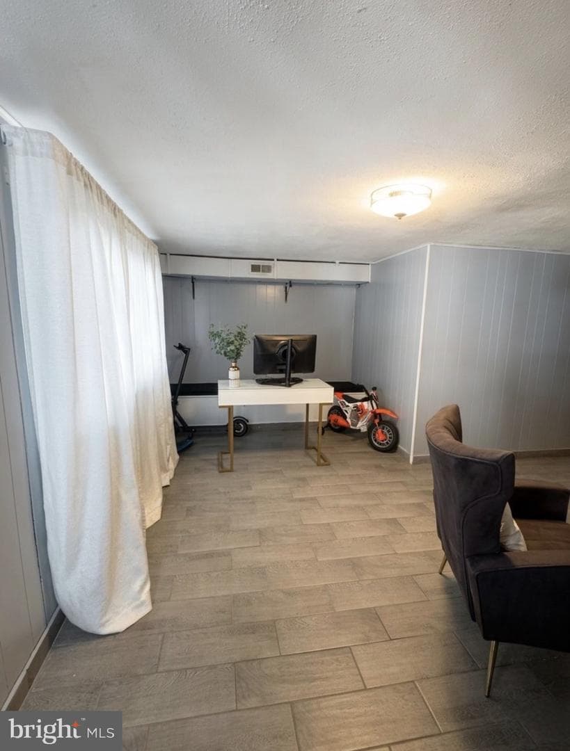 3164 Derry Road photo 30